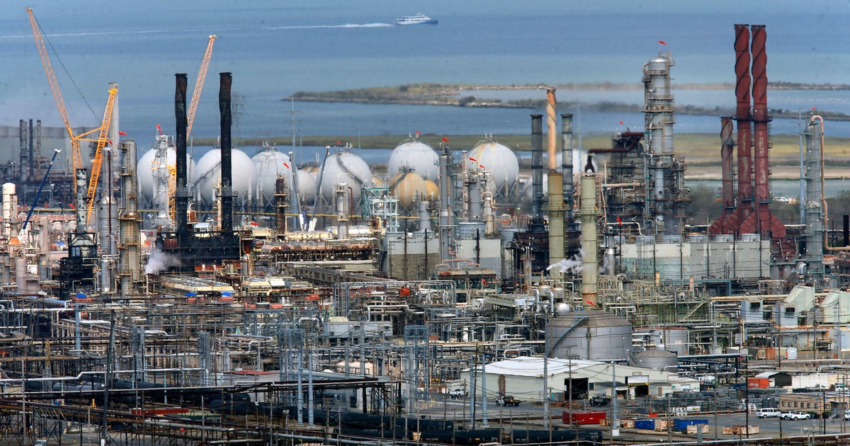 Chevron Corporation: Unreported flaring incidents and particulate matter exceedances at the Richmond refinery facility 4 The Data Gap Defense: 20 Misconfigured Monitors at Richmond